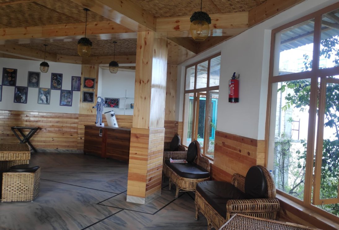 restaurants in binsar